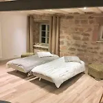La Tour Des Remparts Pool & Jacuzzi Feriehus *
