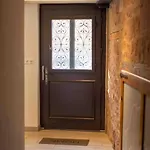 Feriehus La Tour Des Remparts Pool & Jacuzzi *