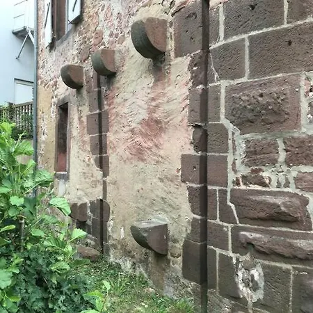 Hébergement de vacances La Tour Des Remparts Pool&jacuzzi