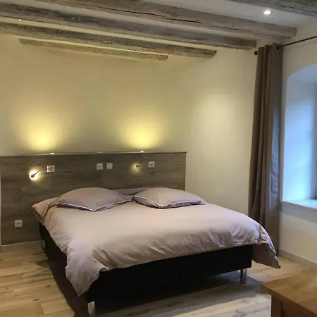 Hébergement de vacances La Tour Des Remparts Pool&jacuzzi