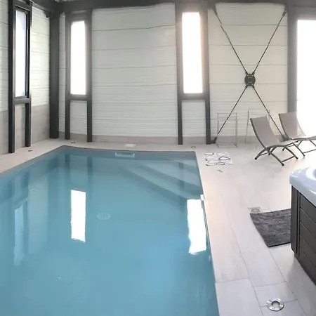 Semesterbostad La Tour Des Remparts - Piscine Interieure Chauffee Et Bain A Remous Saverne