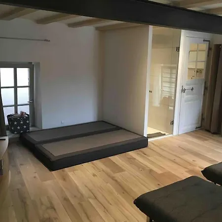 Hébergement de vacances La Tour Des Remparts Pool&jacuzzi