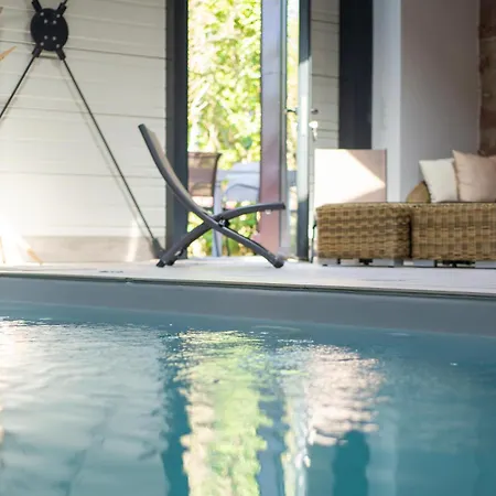 La Tour Des Remparts Pool&jacuzzi Hébergement de vacances Saverne